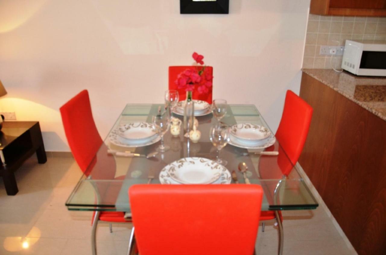 Ground Floor One Bedroom Apartment B2, 3 Pools, Free Wifi Peyia Exterior foto